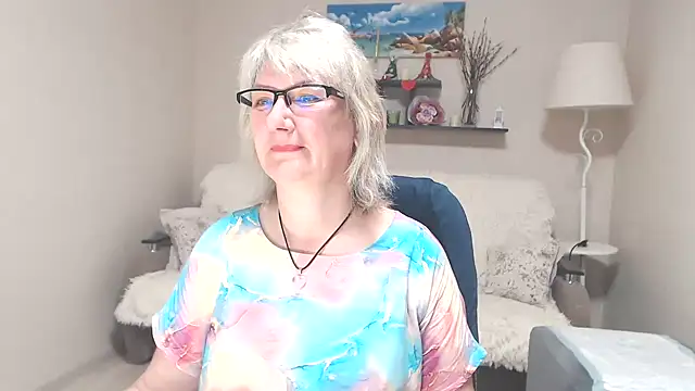 FleurMays online show from June 11, 4:10 am