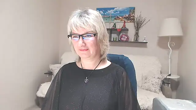 FleurMays online show from June 13, 5:16 am