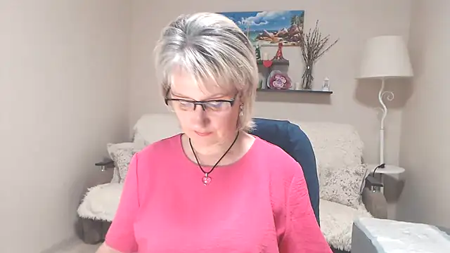 FleurMays online show from June 14, 6:04 am