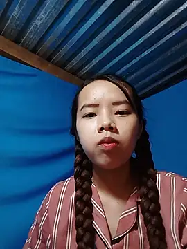 Snapshot of Baby2903 chatting on January 6, 2:14 pm Baby2903 online show from January 6, 2:14 pm