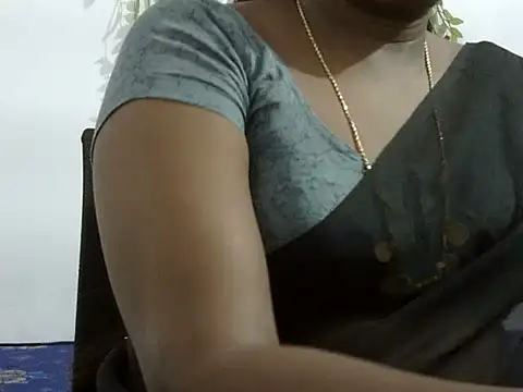 Hot akshara online show from October 5, 1:09 pm