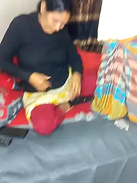 Snapshot of ArishaCouple chatting on February 5, 7:07 am ArishaCouple online show from February 5, 7:07 am