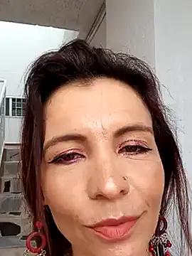 Milenahot 69  online show from December 15, 2:27 pm