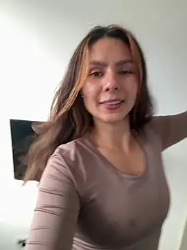 SofiaG  online show from February 4, 10:26 pm