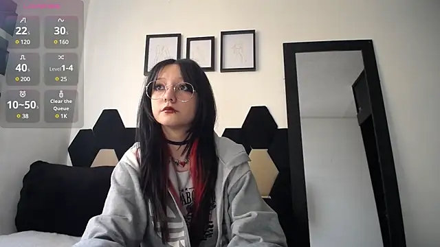 Maki Zein online show from January 15, 1:09 pm
