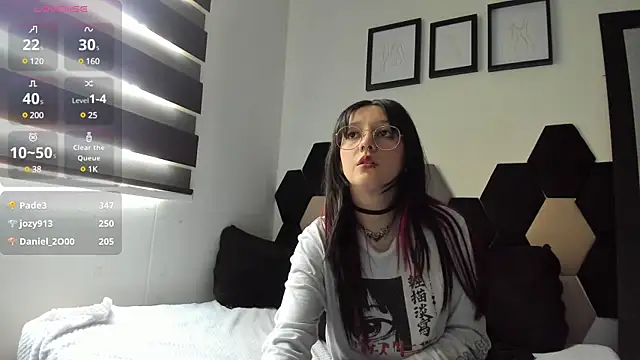 Maki Zein online show from February 3, 7:00 pm