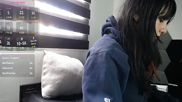 Maki Zein online show from March 11, 7:58 pm