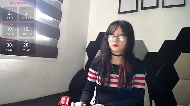 Maki Zein online show from March 18, 2:48 pm