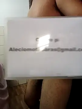 Snapshot of lele9457 chatting on October 14, 3:13 pm lele9457 online show from October 14, 3:13 pm