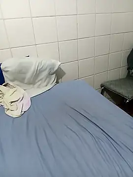 Snapshot of lele9457 chatting on November 6, 7:26 pm lele9457 online show from November 6, 7:26 pm