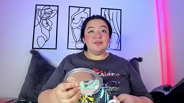 Snapshot of RubyPirsso18 chatting on March 22, 7:09 pm RubyPirsso18 online show from March 22, 7:09 pm