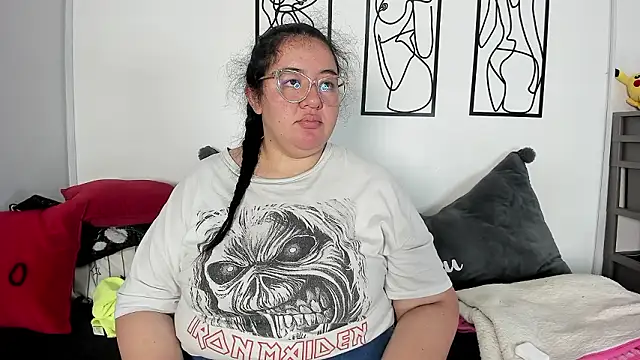 Snapshot of RubyPirsso18 chatting on February 23, 7:00 pm RubyPirsso18 online show from February 23, 7:00 pm