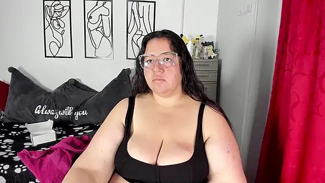 Snapshot of RubyPirsso18 chatting on March 21, 7:39 pm RubyPirsso18 online show from March 21, 7:39 pm