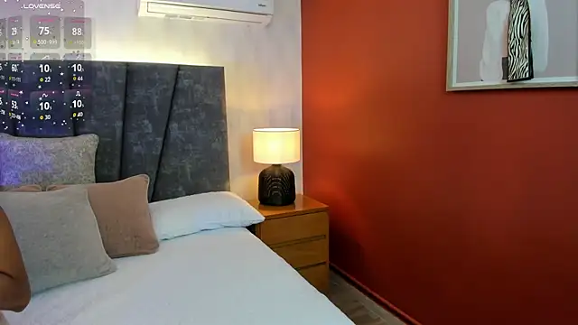 Ada  lee  online show from October 1, 1:22 am