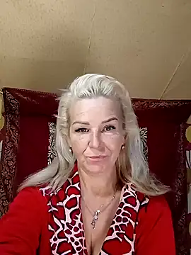CassandraSandra44 online show from January 25, 6:34 am