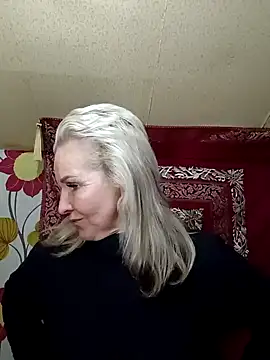 CassandraSandra44 online show from February 7, 4:56 pm