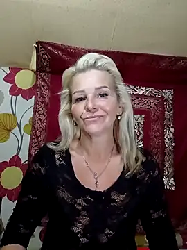 CassandraSandra44 online show from February 15, 4:25 am