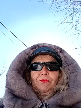 CassandraSandra44 online show from February 19, 9:50 am