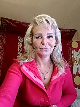 CassandraSandra44 online show from February 25, 8:47 am
