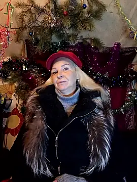 CassandraSandra44 online show from January 18, 5:55 am