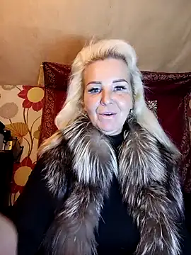 CassandraSandra44 online show from February 18, 6:31 am