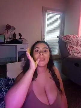 Snapshot of cinnaminnie chatting on March 23, 2:10 pm cinnaminnie online show from March 23, 2:10 pm