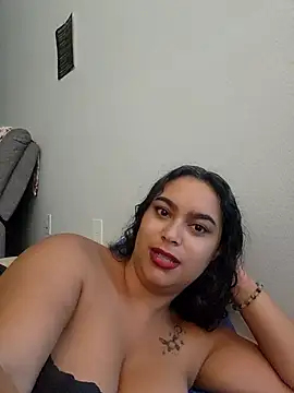 cinnaminnie online show from May 2, 3:50 pm