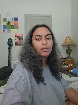 cinnaminnie online show from June 5, 4:56 pm