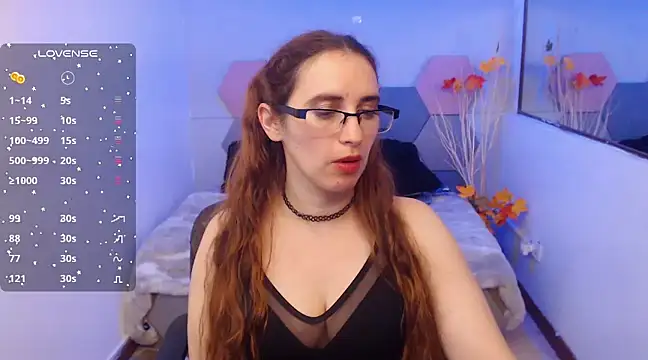 Snapshot of CharloteTaylor_ chatting on March 21, 10:17 am CharloteTaylor online show from March 21, 10:17 am