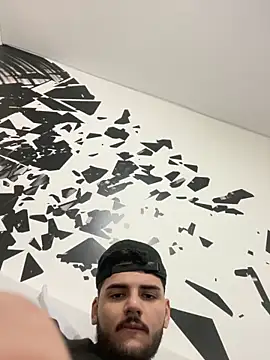 Snapshot of lehder47 chatting on December 12, 4:04 am lehder47 online show from December 12, 4:04 am