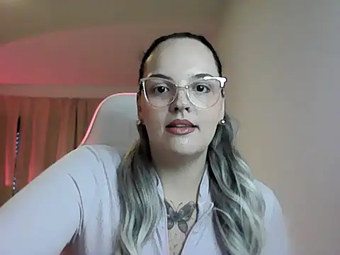 Jujuicy 97 online show from March 17, 8:06 am