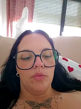 Jujuicy 97 online show from June 23, 8:12 am