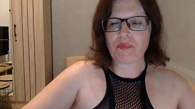 CrimsonMistress online show from September 26, 9:41 pm