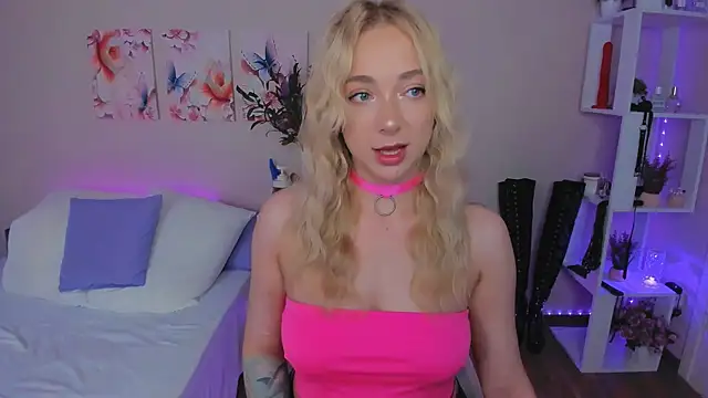 MissLisaX online show from June 28, 4:18 am