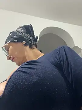 anastasia and jordan online show from July 6, 9:17 am