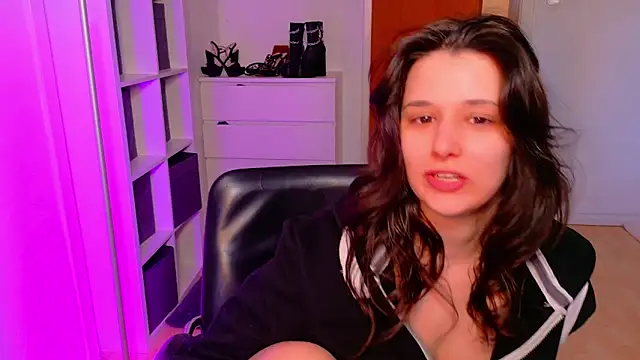 jenna-sxy19 online show from March 17, 6:21 pm