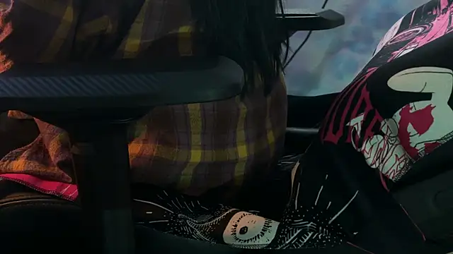 KiraLiLime online show from March 4, 4:09 pm