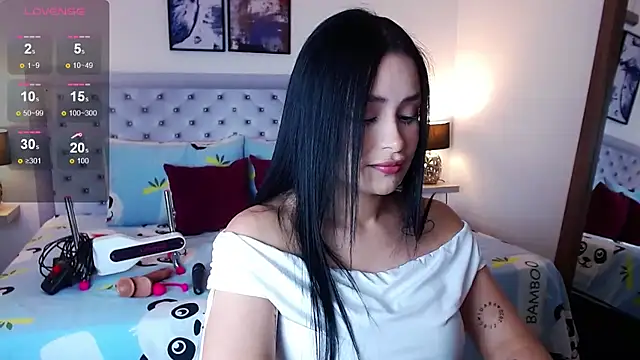 sarascottt online show from October 7, 5:32 pm