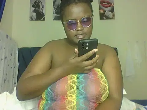 Snapshot of Montel_Montel_ chatting on May 2, 4:39 am Montel Montel online show from May 2, 4:39 am