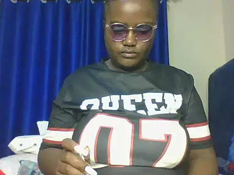 Snapshot of Montel_Montel_ chatting on June 3, 6:16 am Montel Montel online show from June 3, 6:16 am