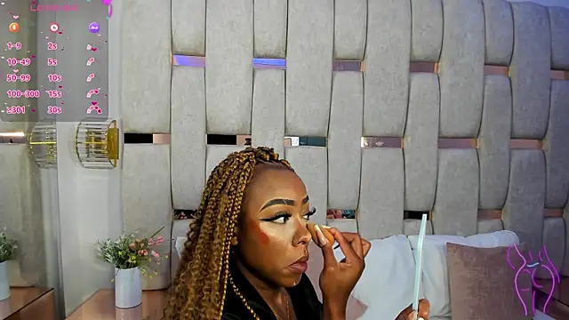 mia schwarz online show from February 4, 9:41 pm