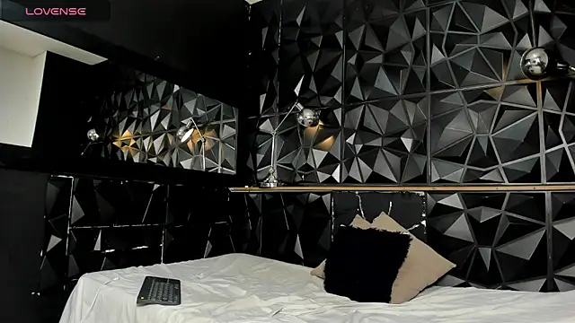 danielclarton1 online show from January 21, 5:41 pm