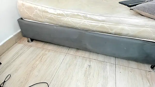 danielclarton1 online show from January 24, 11:12 pm