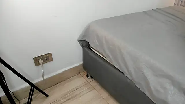 danielclarton1 online show from January 25, 7:49 am