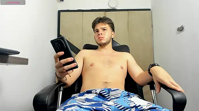 danielclarton1 online show from February 1, 10:05 am