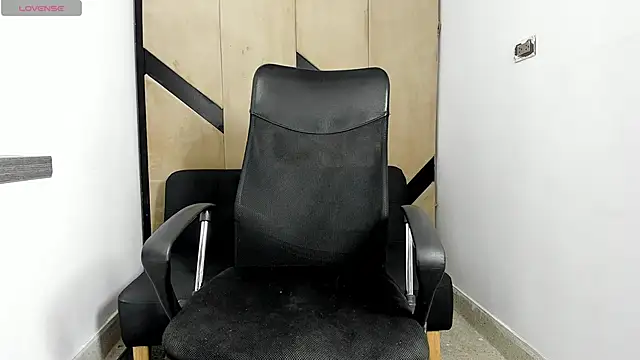 danielclarton1 online show from February 4, 11:38 am