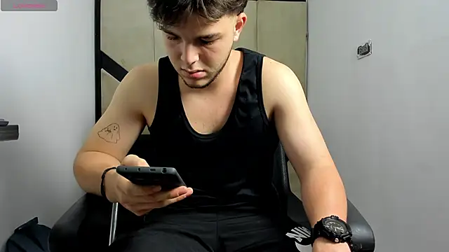 danielclarton1 online show from February 5, 8:00 am