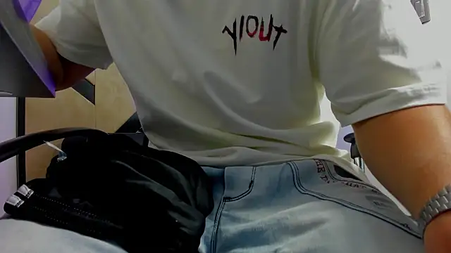 danielclarton1 online show from October 23, 9:46 pm