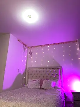 itsmadely online show from October 22, 3:07 am