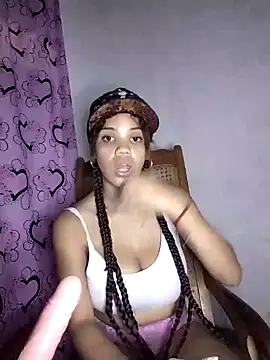 1CANDYLOVE online show from December 8, 3:43 am